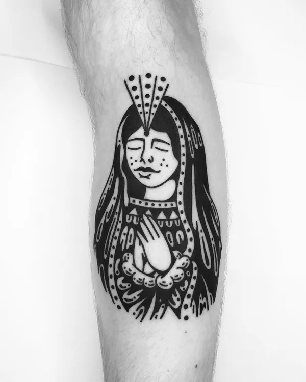 Bold blackwork tattoo by Ebie Tattooer - piece 17